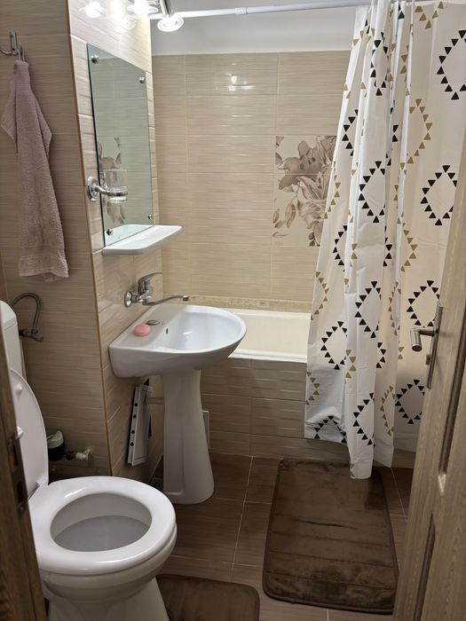 Inchiriez apartament 2 camere