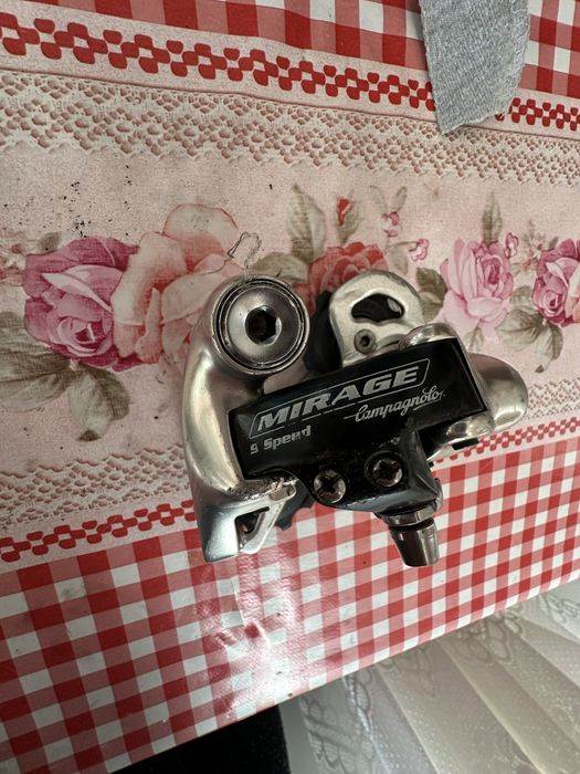 Vând schimbător campagnolo mirage