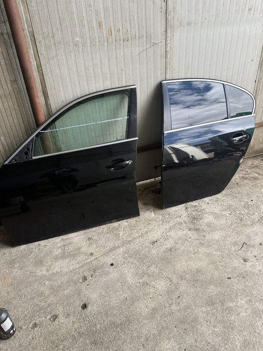 Portiera usa stanga fata BMW seria 5 E60 Portiera usa stanga spate BMW Seria 5 E60 sapphire metallic 520d 525d 530d 535d