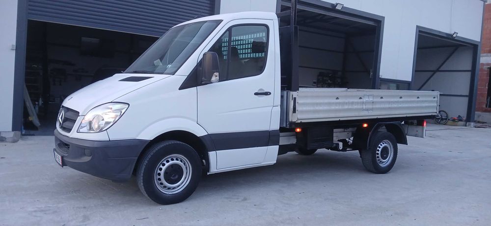 Камион Мерцедес 311 CDI