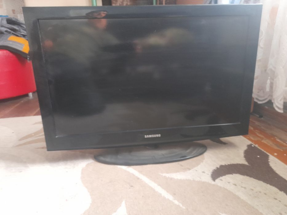 Телевизор самсунг