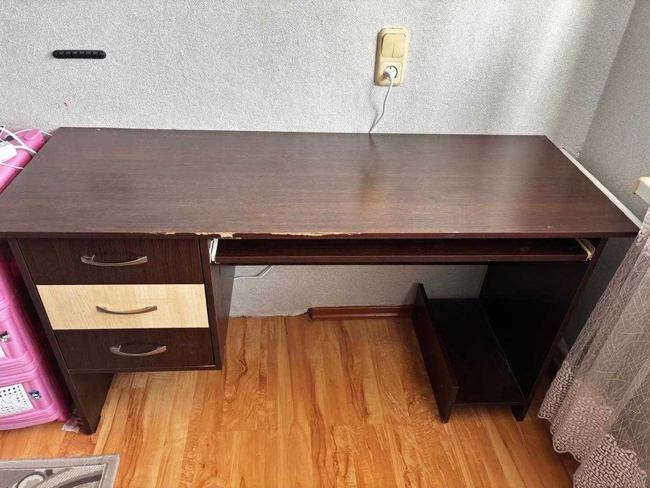 Компьютерный стол