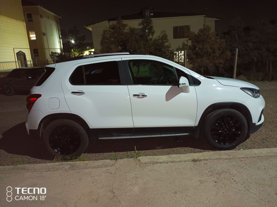 Трекер машинаси тез сотилади