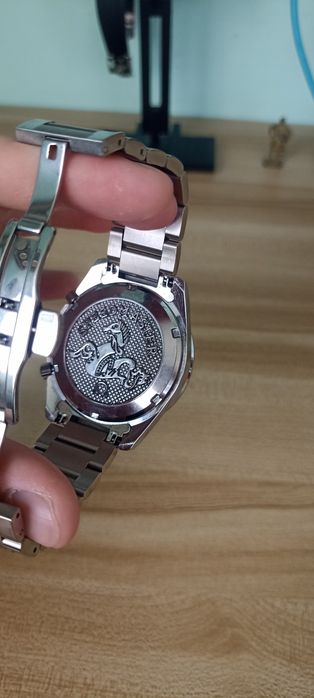 Часы Omega Speedmaster