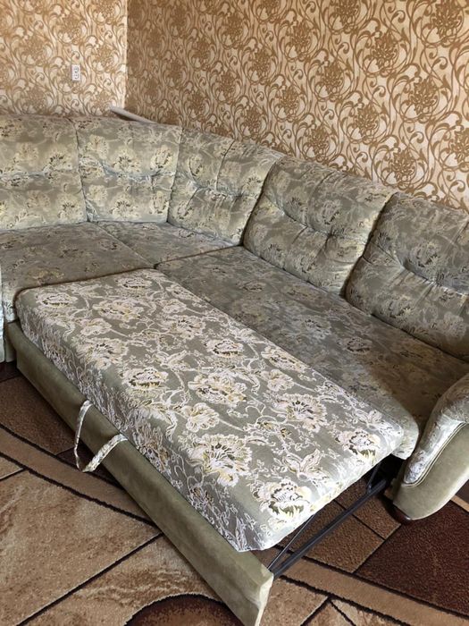 Продам диван в хорошем состоянии