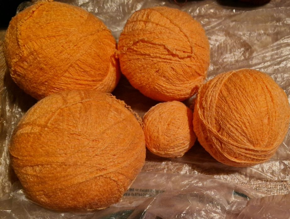 Шерсть, нитки, пряжа.