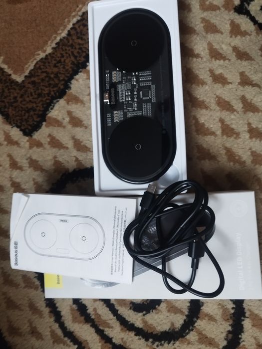 Digital led Display 2in1 Wireless Charger