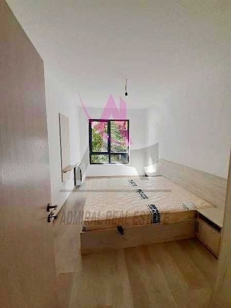 Дава се под наем Тристаен апартамент в Варна, Център - 100 кв.м за 750 € - Снимка #1