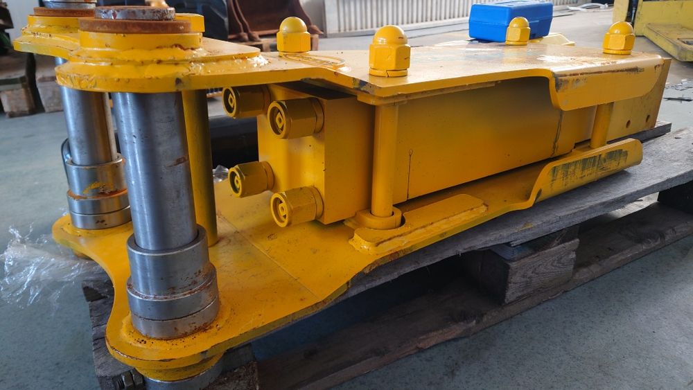 Picon hidraulic nou 280 kg pt utilaj 5 - 8 T