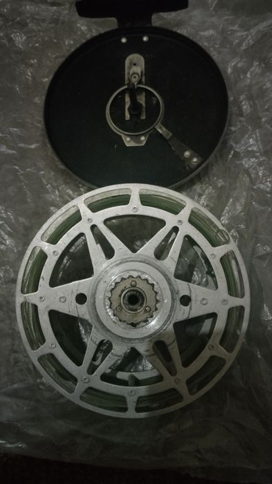 Невская катушка для рыбалки.