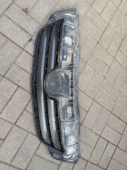 Решетка радиатора Corolla 150