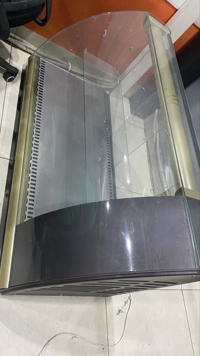 Продам витражный холодильник