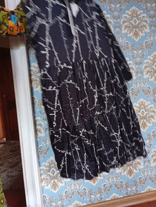 Жана киымдер сатылады