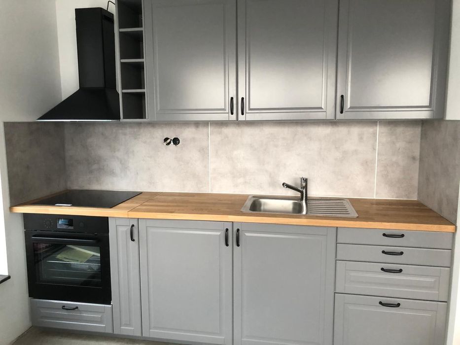 Под наем тристаен апартамент  90 кв 739 евро кв Витоша