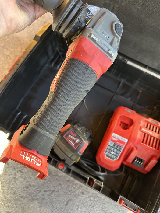 Milwaukee Fuel безчетков ъглошлайф