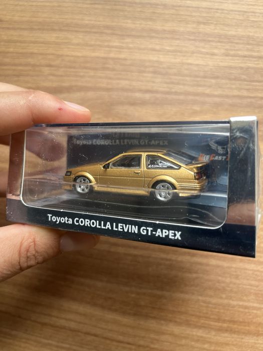 Die Cast Team Toyota Corolla 1:64 Levin GT-APEX