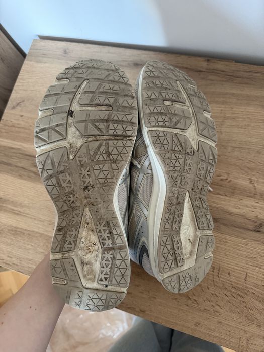 Asics Jog 100s маратонки