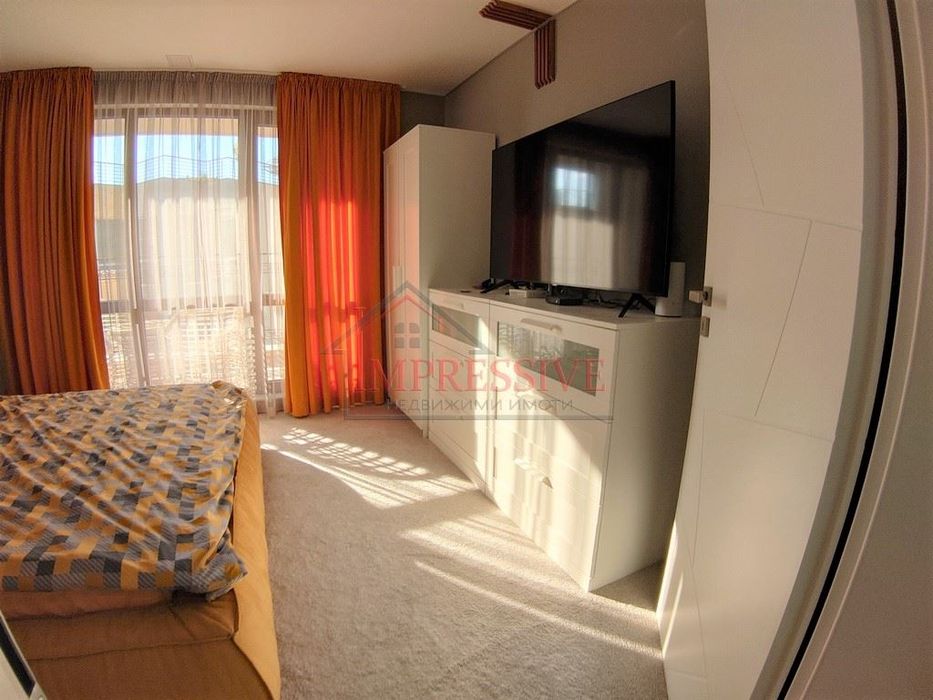 Продава се Тристаен апартамент в Варна, Бриз - 130 кв.м за 2924 €/кв.м - Снимка #9