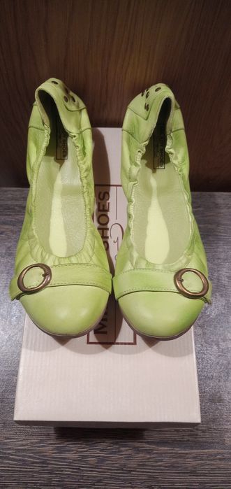 Дамски обувки естествена кожа и кецове-велур