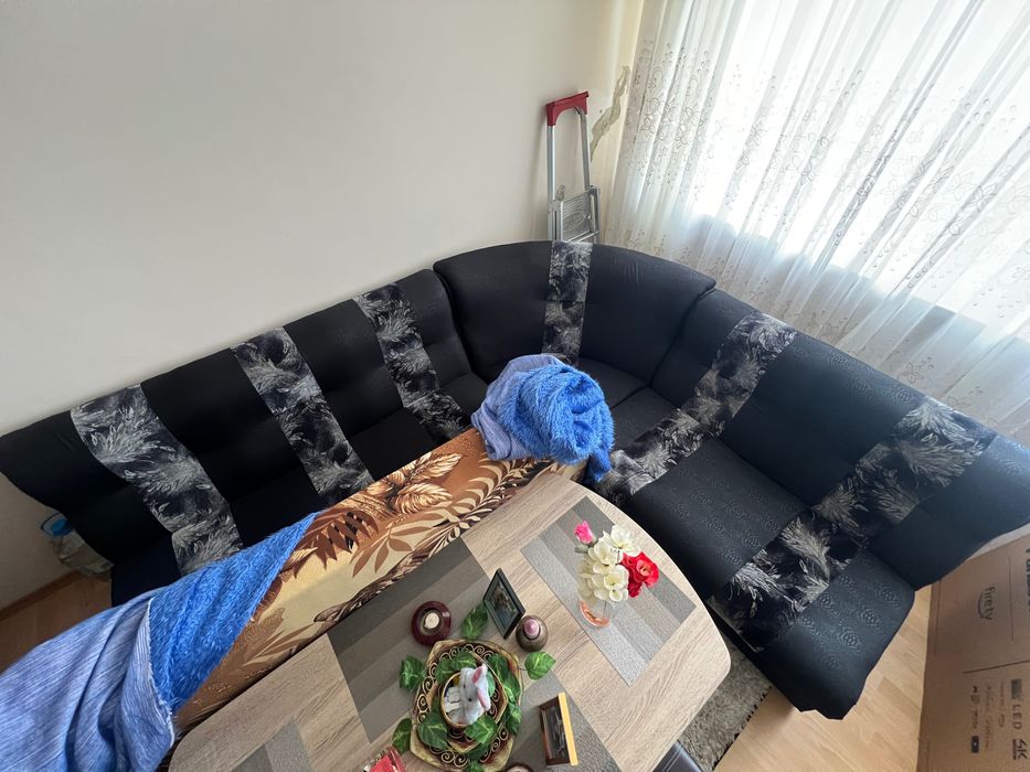 Продавам Холов ъгъл