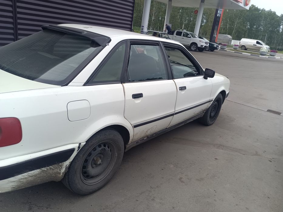 Продам Ауди 80 б4 на полном ходу