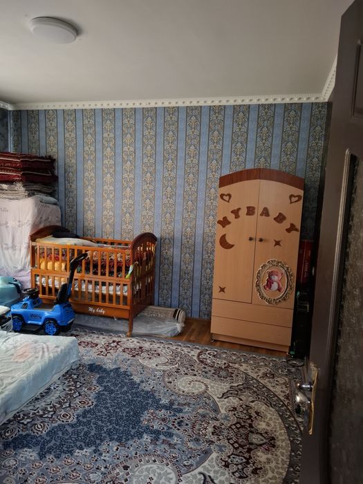 Квартира сотилади срочно