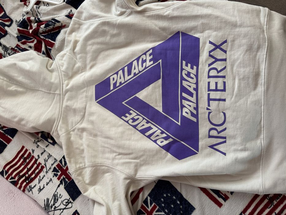 Худи Arc teryx  x Palace