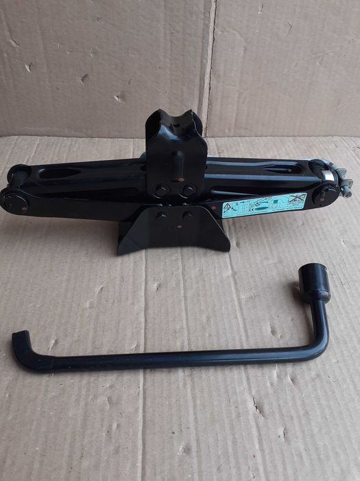 Cric,cheie de roti PEUGEOT 5008, 3008, 2008, CITROEN DS7, C5 Aircross