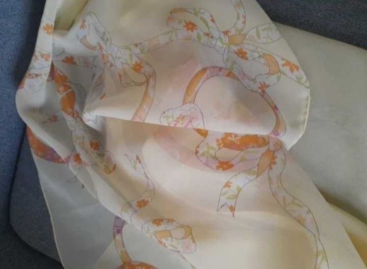 Esarfa Ferragamo, matase, 190 lei