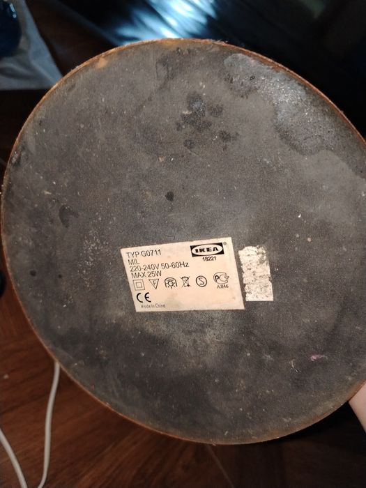 Lampadar și lampă de birou