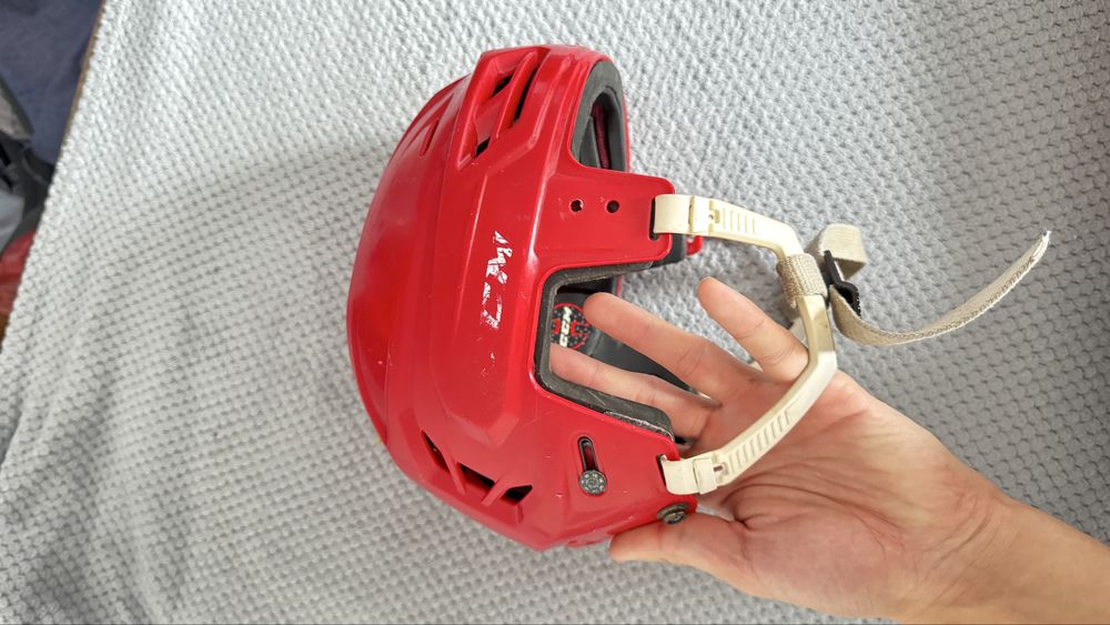 Хоккейный шлем CCM