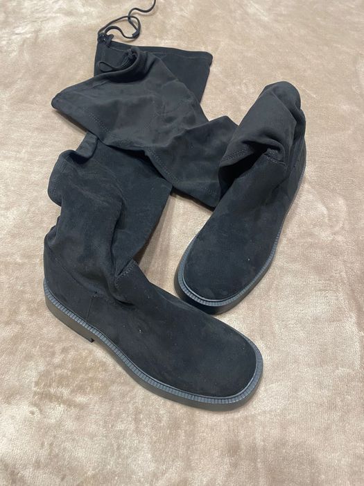 Велурени чизми Bershka