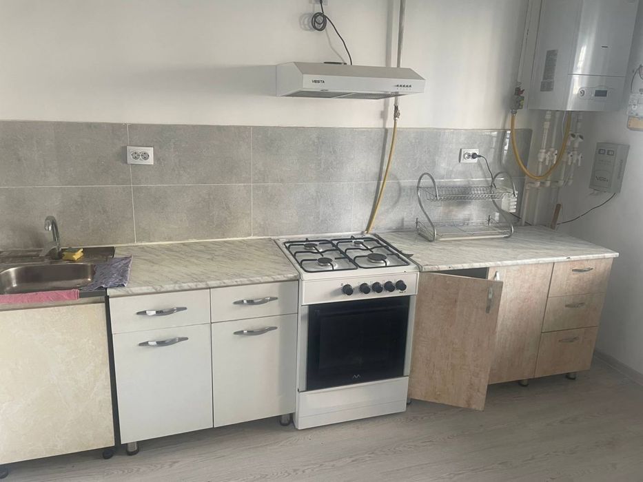 Sotiladi 2 xonali kvartira 1 etaj 16 etajli dom 64,5 m2