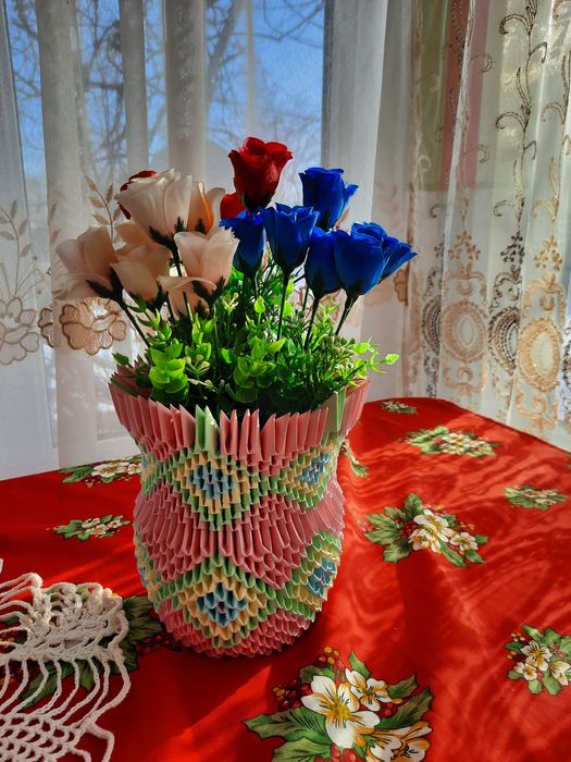 Lebada/chitara/vaza din origami 3d