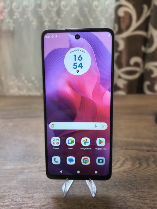 Motorola g84 Pink