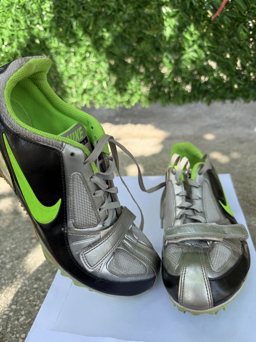 Оригинални Nike шпайкове №40 унисекс, подходящи за лека атлетика