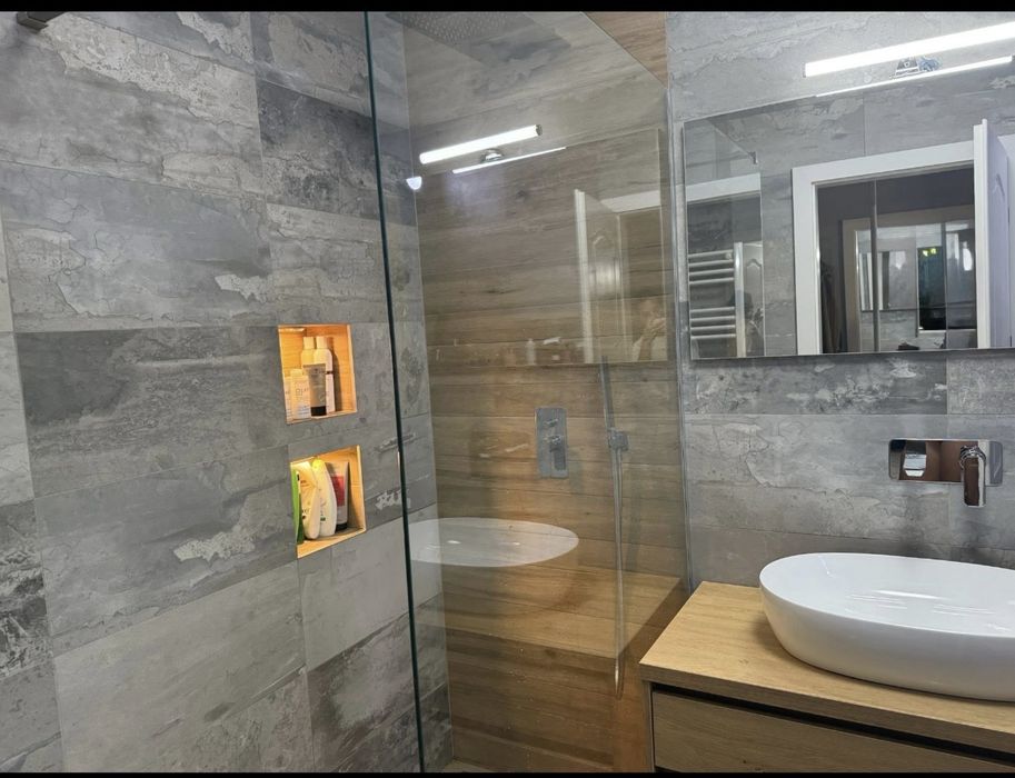 Apartament 2 camere, 400€