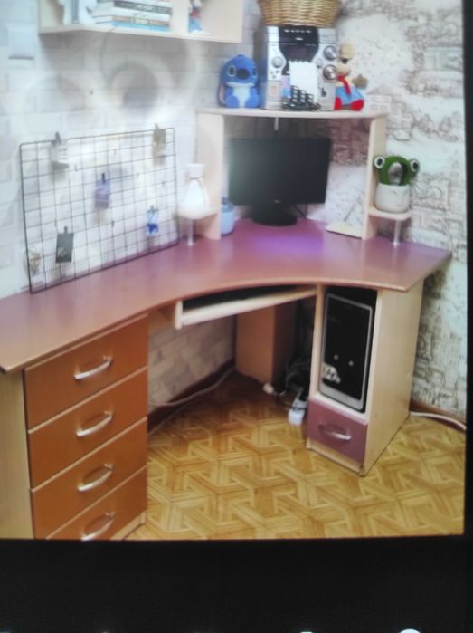 Компьютерный стол