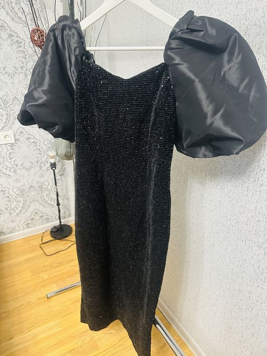 Продам новое платье