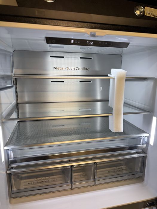 Frigider american French Door Hisense RQ758N4SAFE