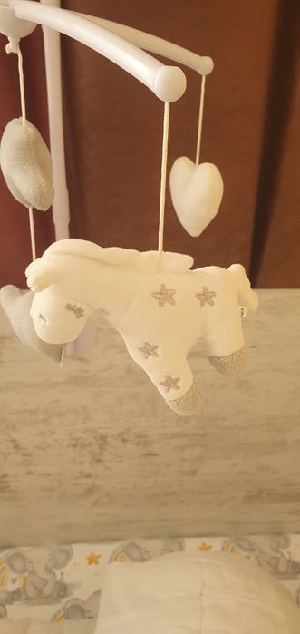 CHIPOLINO Музикална въртележка за легло