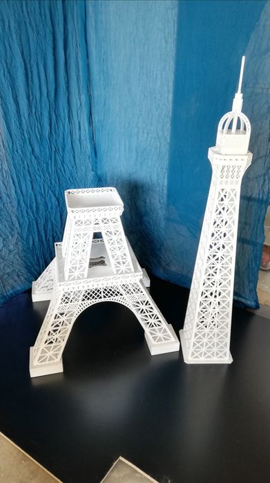 Айфеловата кула макет.от MDF 213см. Височина 75 см.  На 75см ширина