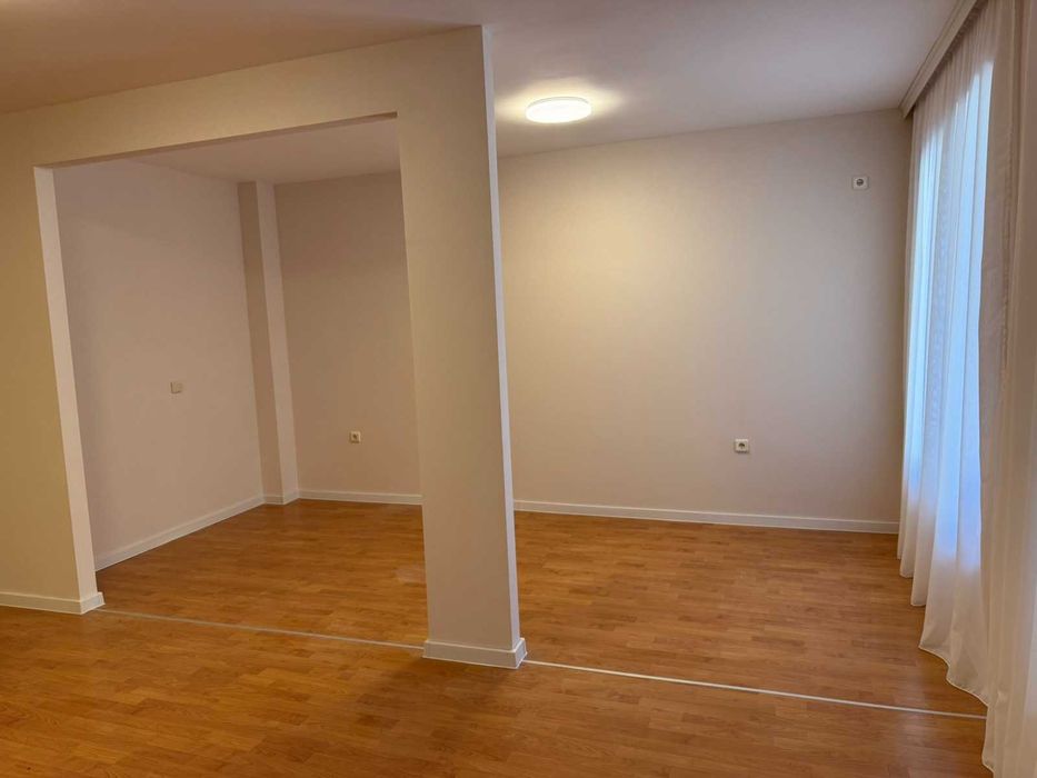 Продава се Двустаен апартамент в Варна, Аспарухово - 69 кв.м за 1885 €/кв.м - Снимка #3