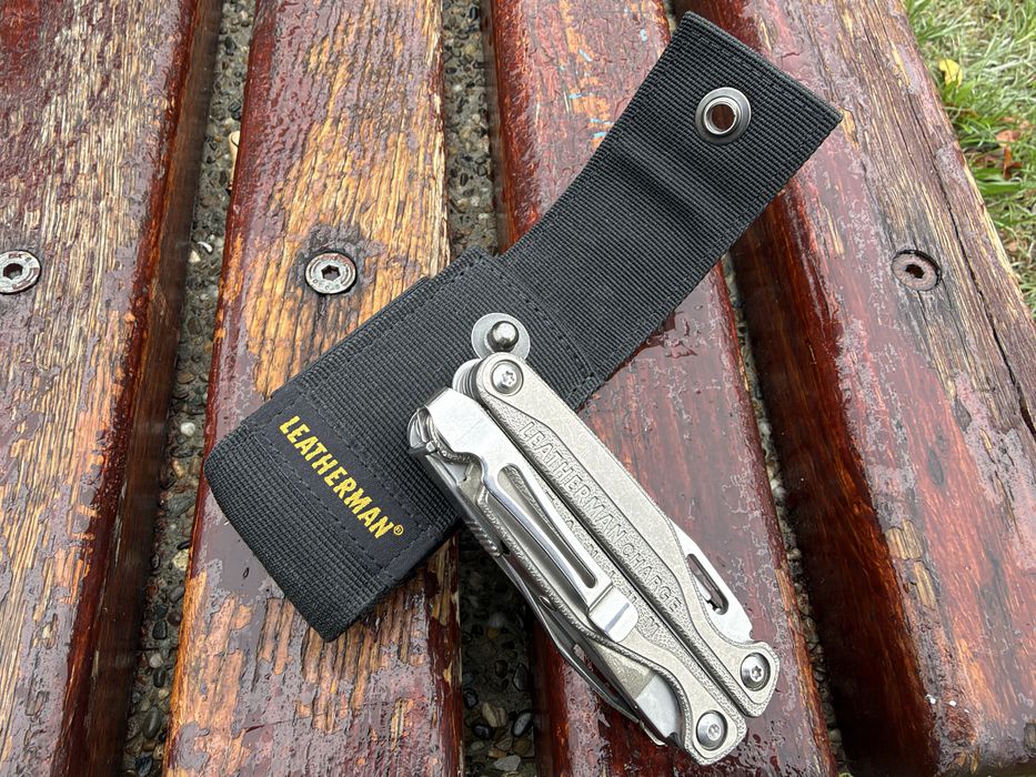 Multitool Leatherman CHARGE+ TTI cu 19 scule