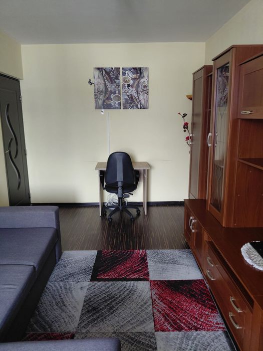 Inchiriez apartament 2 camere