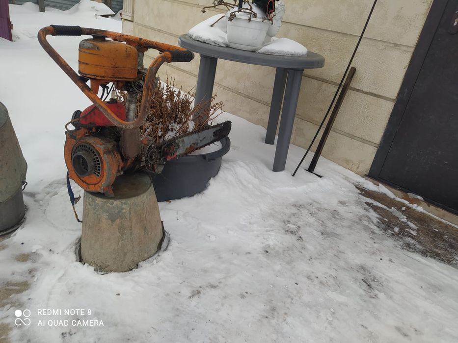 В продаже бензопила Дружба