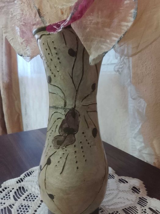 Ваза - рисуван месинг