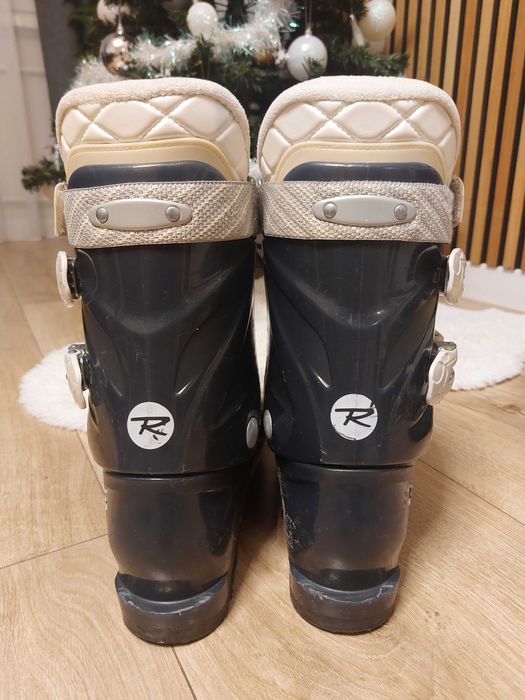 Ски обувки Rossignol 245