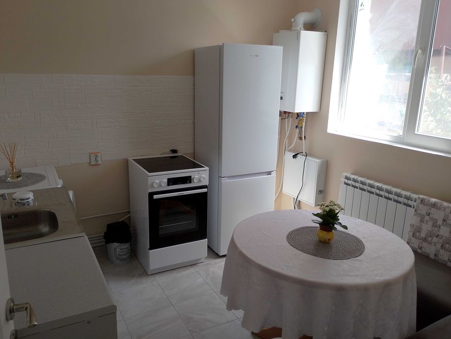 Продава се Двустаен апартамент в Разград, Бели Лом - 65 кв.м за 1413 €/кв.м - Снимка #2