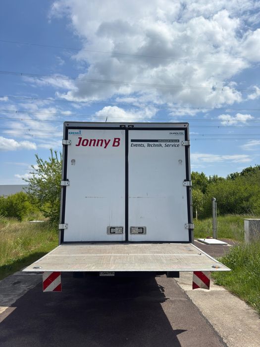 Transport marfa cu lift